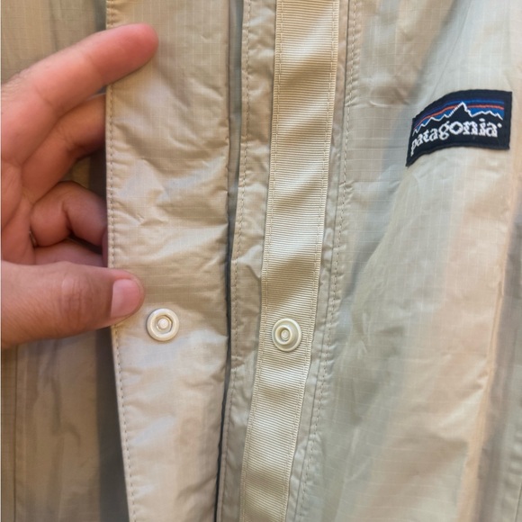 Patagonia Women's Khaki Hooded Lightweight Trench Coat - Picture 3 of 16